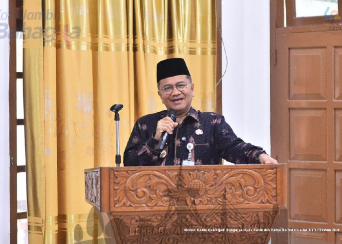 Wali Kota Maulana Buka Bimtek Ketua Kelompok Belajar dan Ketua Badan Musyawarah Adat RT/LIT