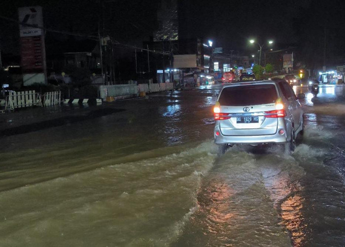 Hujan Deras dan Drainase Buruk Picu Banjir Disejumlah Titik di Kota Jambi