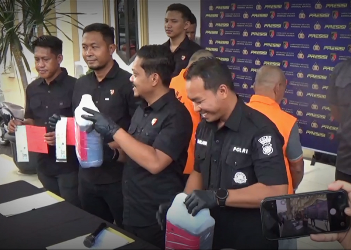 Polisi Amankan 2 Oknum TNI Serta Supir yang Diduga Terlibat Kasus Bbm Ilegal 32 Ton