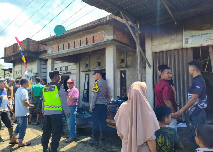 Diduga Korsleting Listrik, 1 Unit Rumah di Simpang Belui Terbakar