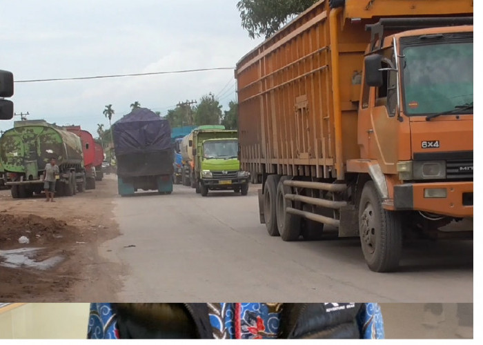 Warga Desa Talang Duku Keluhkan Kemacetan Akibat Aktivitas Bongkar Muat CPO PT Musim Mas 