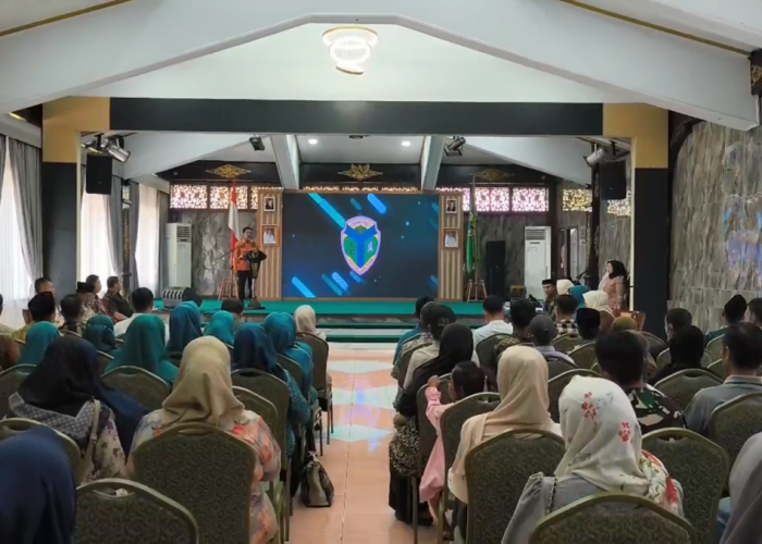 Pemkab Batanghari Salurkan Bantuan untuk 40 KK Korban Bencana