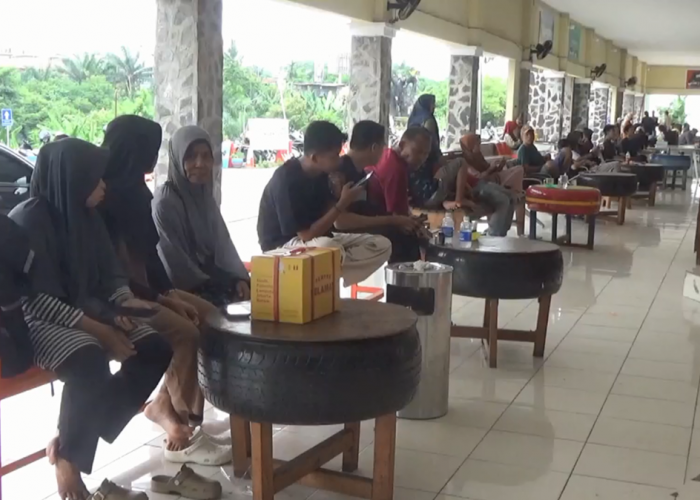 Arus Mudik H+5 Lebaran, Terminal Alam Barajo Tembus 600 Orang Penumpang Per Hari