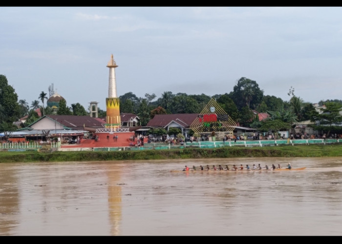 Lomba Pacu Biduk Di Undur Pada Hari Kerja, Masyarakat Sampaikan Kekecewaan 