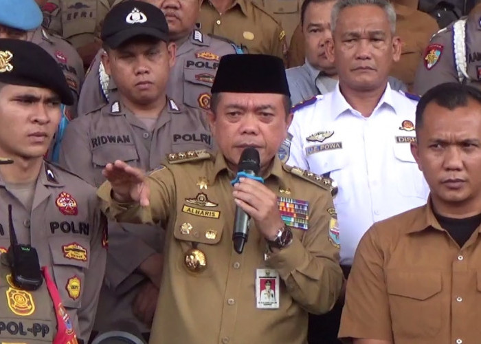 Gubernur Al Haris Temui Langsung Ribuan Sopir Batubara Yang Berunjuk Rasa