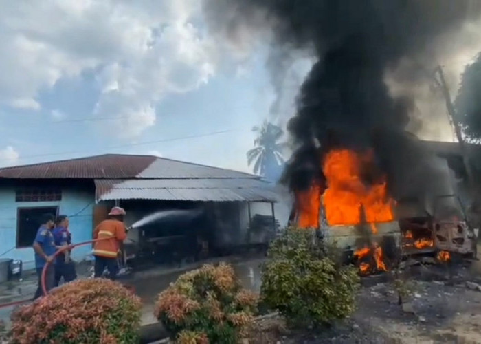 Rumah Pelansir BBM di Bungo Terbakar, 1 Unit Mobil Modifikasi Juga Hangus