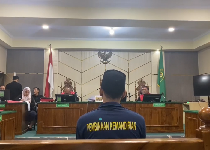 Kasus  Sianida di Jambi: Jaksa Tuntut Anggi Febri Yandi Hadapi Tuntutan 17 Tahun Penjara