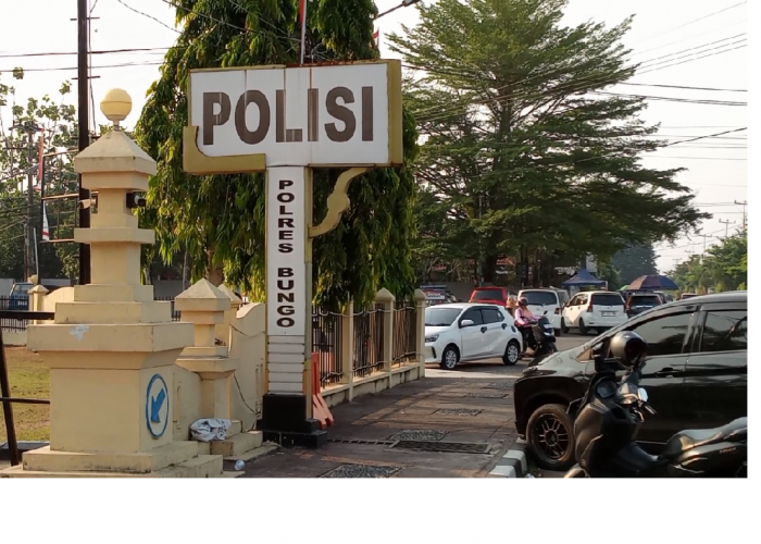 Dugaan Penganiayaan, Terlapor Didampingi Penasehat Hukum Penuhi Panggilan Penyidik