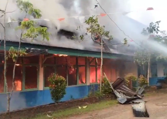 Kebakaran SMPN 20 Kota Jambi: Korsleting Listrik Diduga Jadi Penyebab