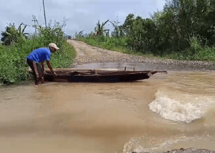 Akses Jalan Taman Rajo Muaro Jambi Putus Diterjang Banjir Susulan, 3 Desa Terisolir