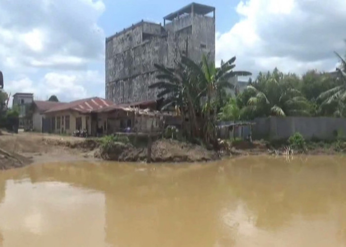 Debit Air Sungai Di Kabupaten Batanghari Kembali Naik Ke Level Siaga Awas