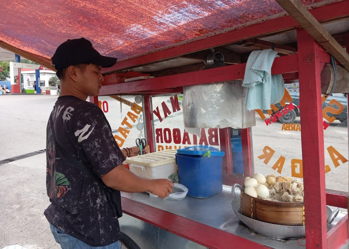 Dorong Kantongi Sertifikasi Halal, Disperindag Imbau PKL Segera Mengurusnya