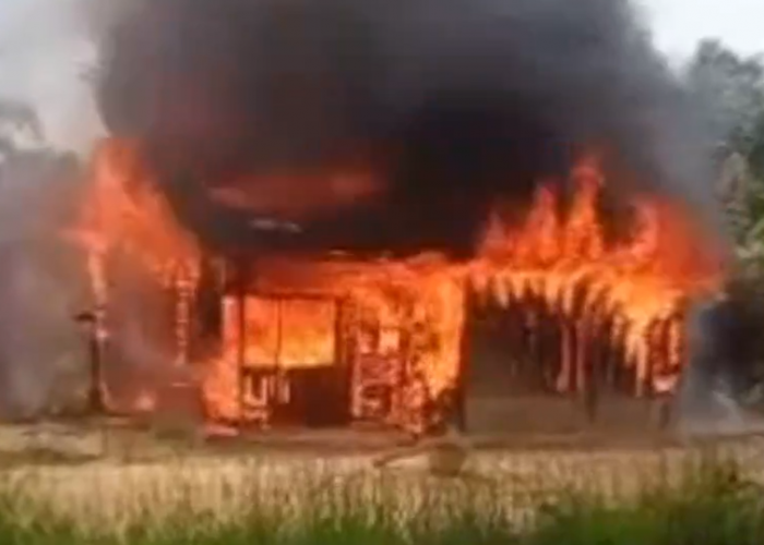 Rumah Ketua BPD Suka Ramai di Muara Tembesi Hangus Terbakar Saat Ditinggal ke Pasar