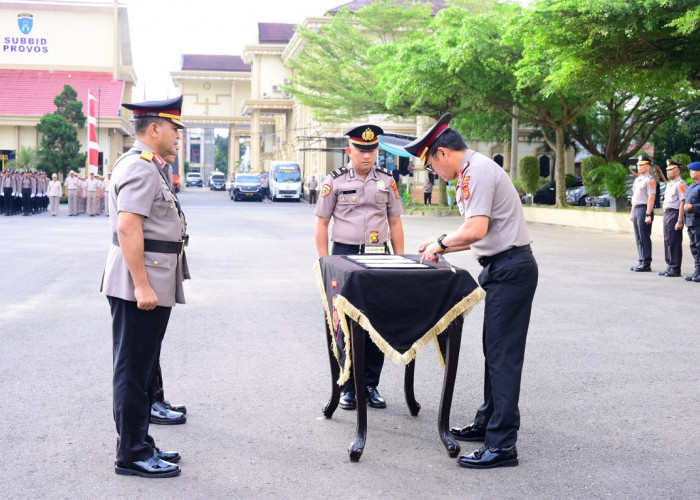 Kapolda Jambi Pimpin Sertijab Wakapolda, Brigjen Pol. B. Ali, S.H.,S.I.K Resmi Jabat Wakapolda Jambi