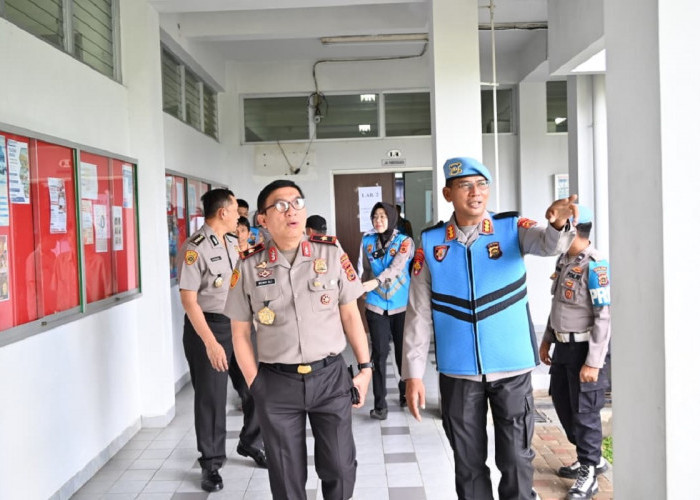 Wakapolda Jambi Tinjau Langsung Tes CAT Taruna dan Taruni Akpol di Kampus Unama