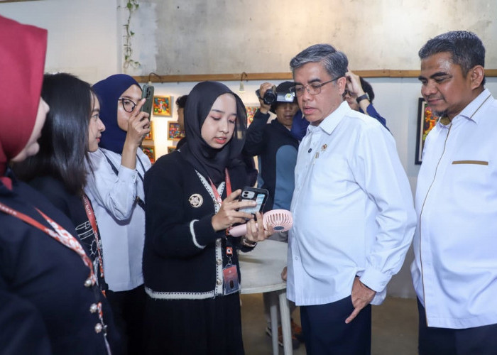 Menaker Sebut Industri Kreatif Bisa Jadi Laboratorium Program Magang Nasional