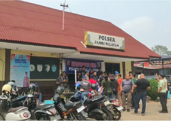 Diduga Bawa Sajam, Sekelompok Orang Kejar Dua Pemuda hingga Motor Korban Dibawa Kabur