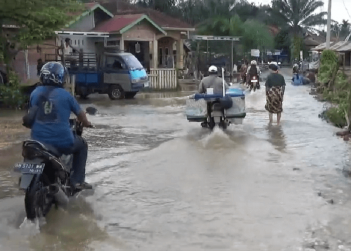 Sudah 3 Pekan, Korban Banjir di Desa Pulau Kayu Aro Belum Terima Bantuan Dari Pemerintah