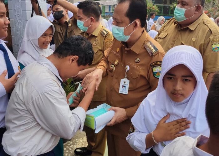 ISPU Muaro Jambi 110-130, SD-SMP Kembali Sekolah Wajib Pakai Masker