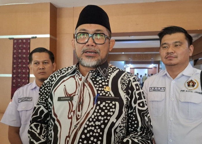 Buka UKW PWI Kota Jambi Angkatan ke-14, Sekda Sudirman Tekankan Profesionalisme Wartawan