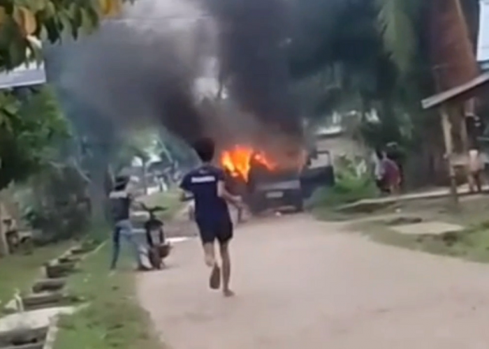 Satu Unit Mobil Pick Up di Tebo Terbakar, Di Duga Korsleting