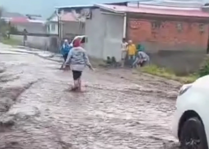 Banjir Bandang Terjang Tiga Desa di Kecamatan Gunung Tujuh