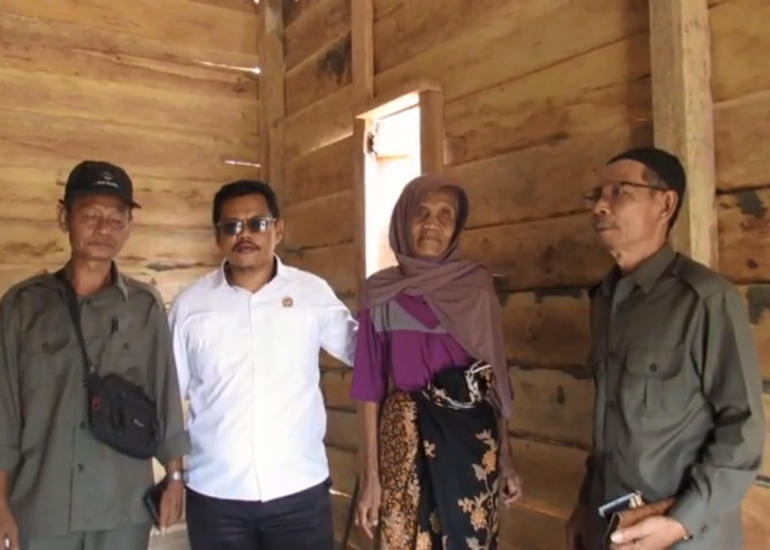 Bantuan Beras Dihentikan, Nenek Orok di Muaro Jambi Kini Hanya Bisa Pasrah