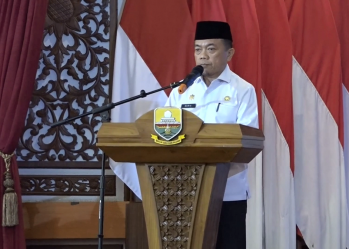  Gubernur Al Haris Tegur Kepala Sekolah SMAN 4 Tanjab Timur Usai Video Ketegangan Guru Viral