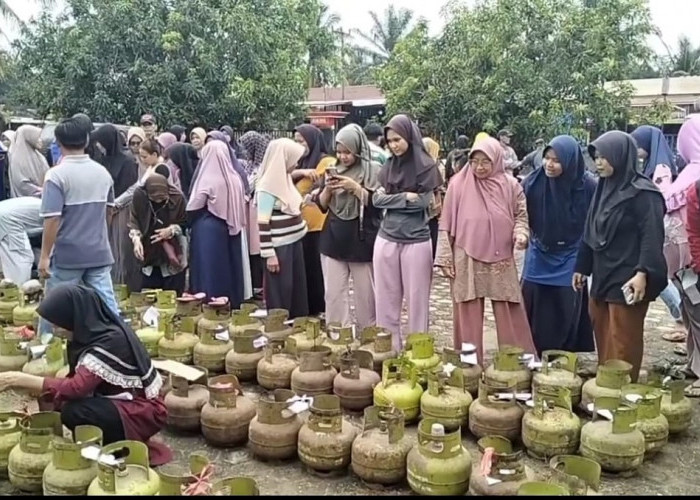 Operasi Pasar LPG 3 Kg Diserbu Warga Merangin