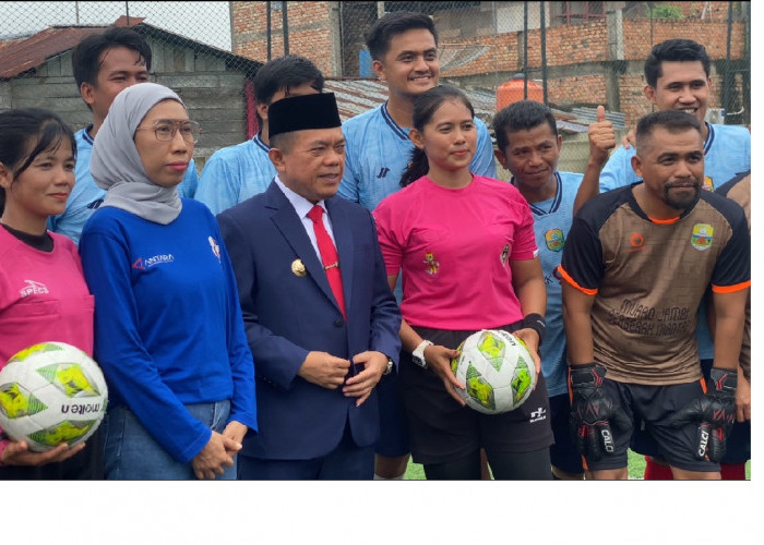 Gubernur Jambi Buka Turnamen Mini Soccer Antar Wartawan: Pererat Silaturahmi dan Apresiasi Peran Pers