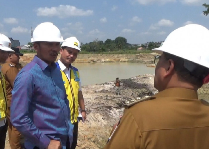 Edi Purwanto Tinjau Proyek Kolam Retensi PALL V, Target Rampung 20 September 2026