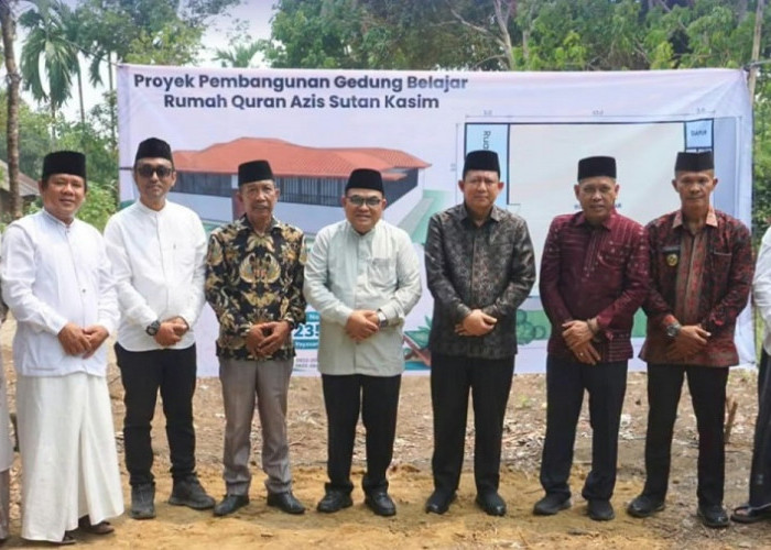 Bupati Muaro Jambi Groundbreaking Rumah Qur’an Aziz Sutan Kasim