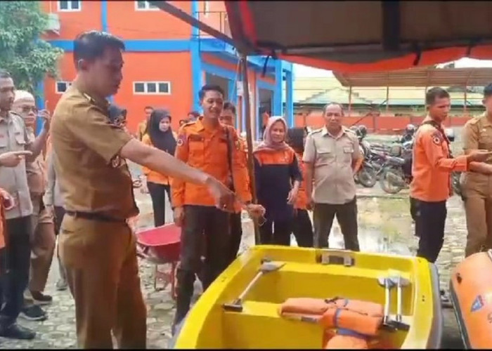Muaro Jambi Bersiap Hadapi Banjir Kiriman, PJ Bupati Perintahkan BPBD Persiapkan Peralatan Evakuasi Warga