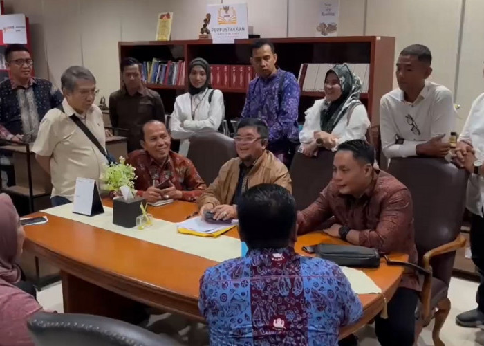 Ketua DPRD Jambi Dorong Solusi untuk Tenaga Kesehatan RSUD Raden Mattaher