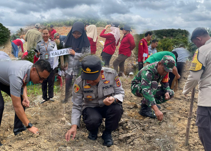 Manfaatkan Lahan Kosong Seluas 1,4 Hektar, LPKA Muara Bulian Ajak Polisi Tanam Jagung