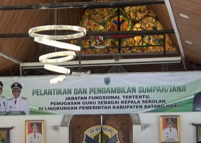 Fadhil Arief Lantik 26 Pejabat, 22 Guru Ditugaskan Jadi Kepala Sekolah