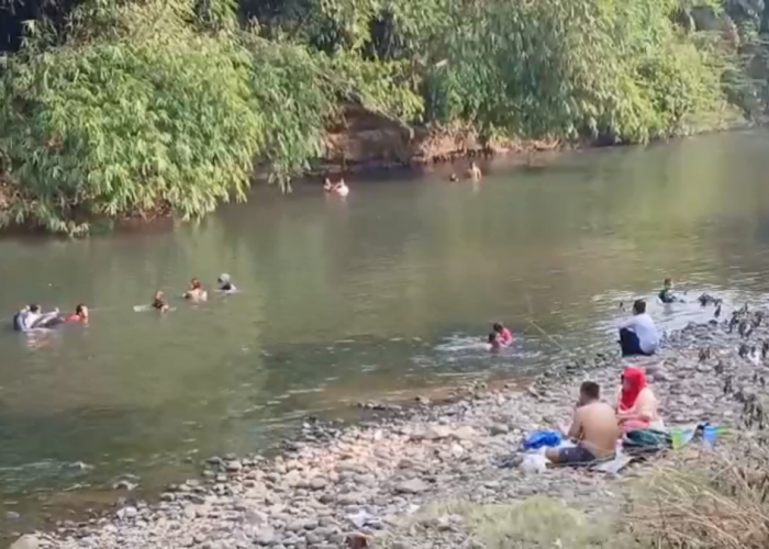 Jadi Tempat Berendam Favorit, Sungai Tanjung Belit di Bungo Jelma Wisata Dadakan