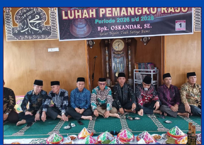 Sekda Alpian Hadiri Peresmian Ninik Mamak Adat Luhah Pemangku Rajo Periode 2026–2028