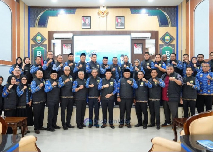 Muaro Jambi Gaspol Kelola Investasi: Bupati Luncurkan Tim Pengawas & Kukuhkan Forum CSR 2025–2028