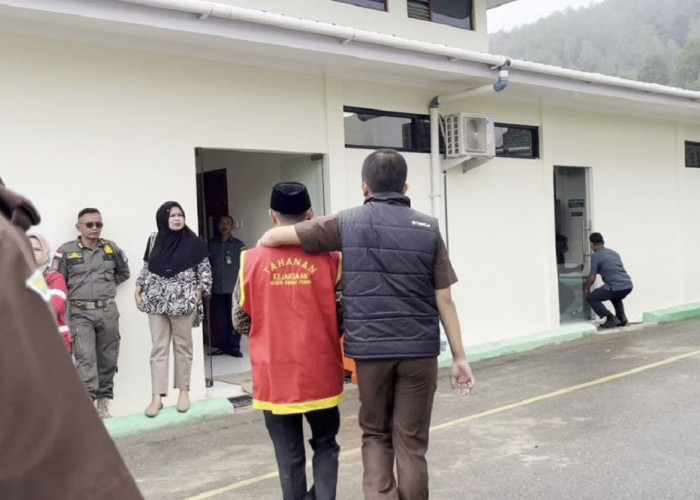 Yogi Nofranika, Terdakwa Kasus Malapraktik Khitan Di Kerinci Divonis 4 Tahun Penjara