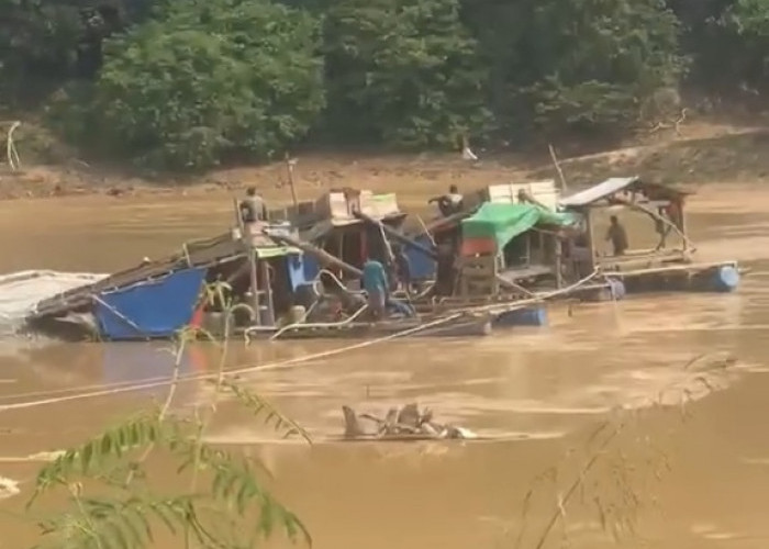 Dompeng PETI Beroperasi di Tengah Kota Sarolangun, Warga Minta Aparat Bertindak