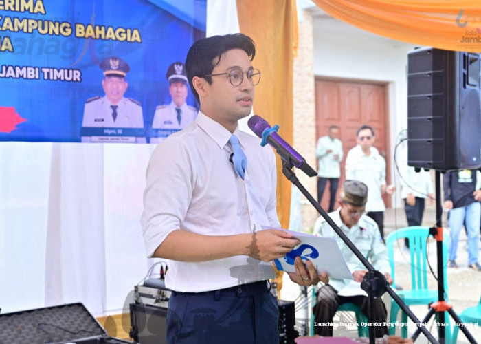 Pimpin Serah Terima Kegiatan Fisik Kampung Bahagia, Wawako Diza Ajak Warga Turut Aktif Edukasikan Program