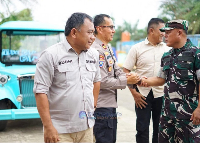 Sekda Muaro Jambi Turun Langsung Kawal Keamanan Wisatawan di Jambi Paradise Saat Libur Lebaran