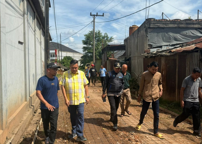 Jalan Rusak 10 Tahun Akhirnya Dicor, Warga RT 17 Simpang Rimbo Puji Gerak Cepat Ketua DPRD