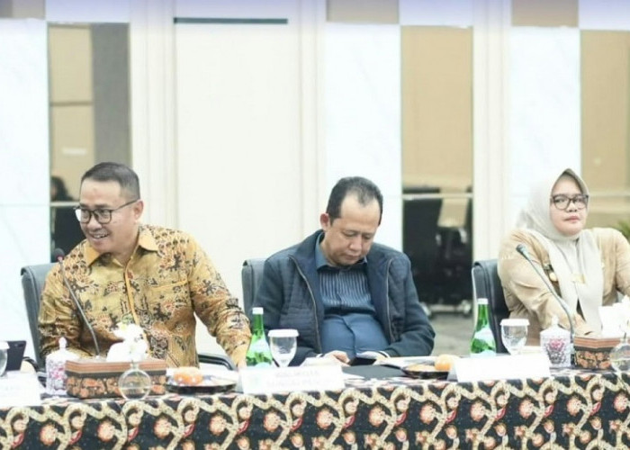 Bupati Muaro Jambi Hadiri RUPS Bank 9 Jambi, Bahas Arah Pengembangan Bank Daerah
