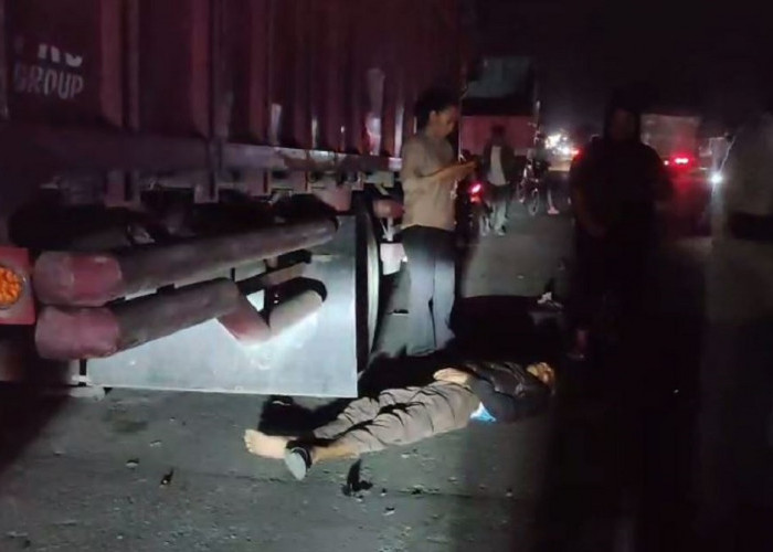 Tabrak Truk Tronton Parkir di Jalinsum, Seorang Pemotor Meninggal Dunia
