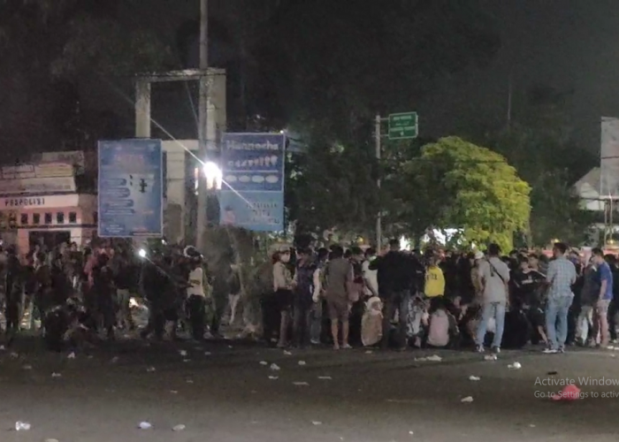 Situasi Tak Terkendali: Remaja dan Geng Motor Kuasai Demo Jambi