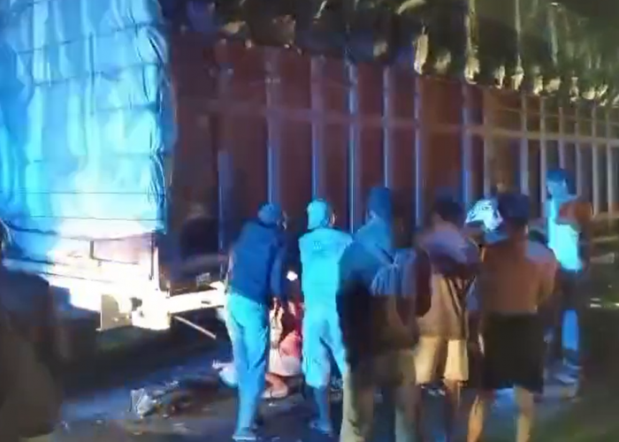 Kecelakaan Maut Tabrak Truk Tronton Terparkir, Pengendara Motor Tewas