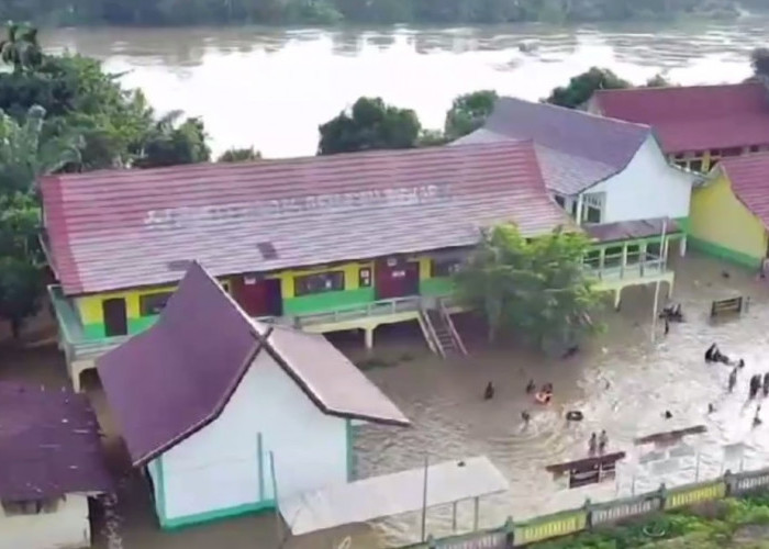 Banjir Semakin Meluas, 69 Sekolah di Tujuh Kecamatan Terendam