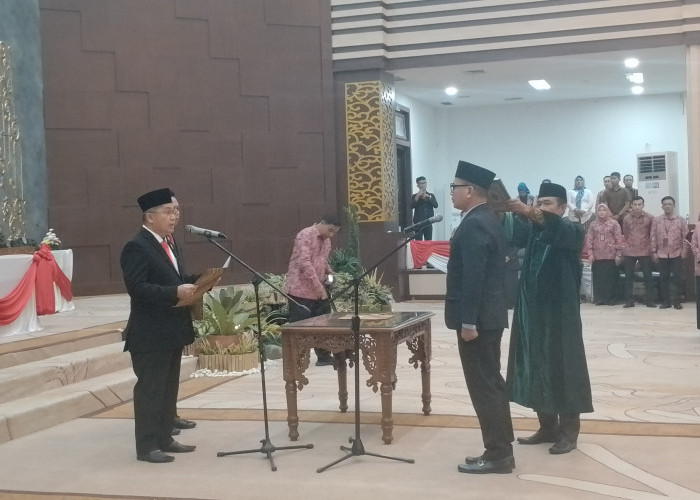 Rominop Resmi Dilantik Sebagai Anggota DPRD Kota Jambi